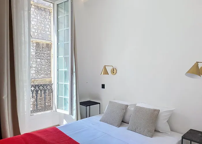 Nestor&jeeves - Coeur Dazur - - Modern Nice