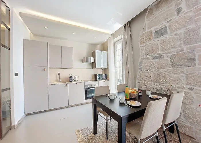 Nestor&jeeves - Coeur Dazur - - Modern Nice